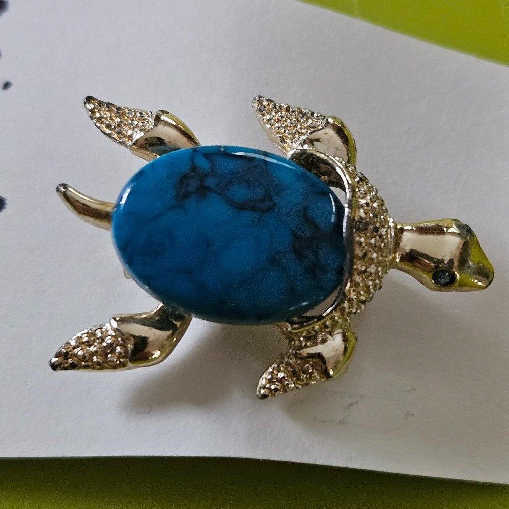 sea turtle blue agate vintage brooch